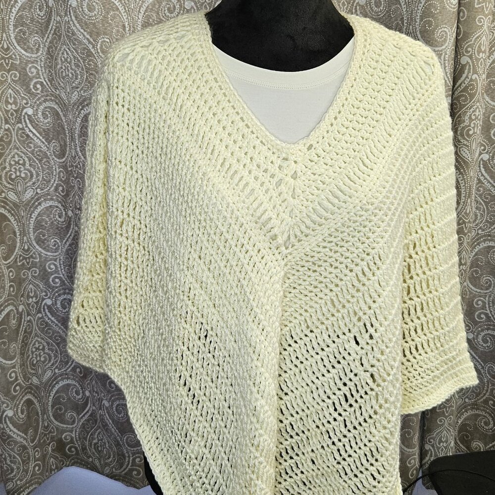 SPECIAL REDUCE PRICE:  Crochet Off White (Cream) Poncho